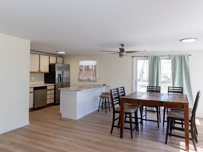 52 Summer St APT 2