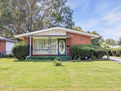 Property at 9917 East Ave, Louisville, KY