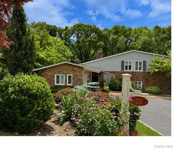 23 Highwood Road