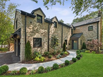 120 Crescent Dr