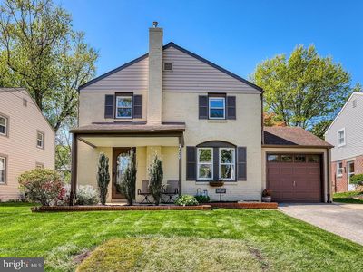 402 Evans Ave