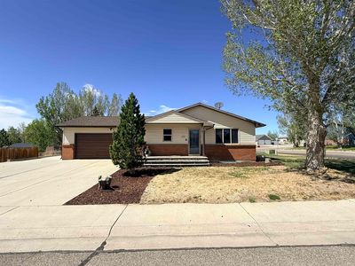1045 Cypress Cir