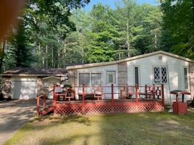 Property at 2034 Sunset Dr, Lupton, MI
