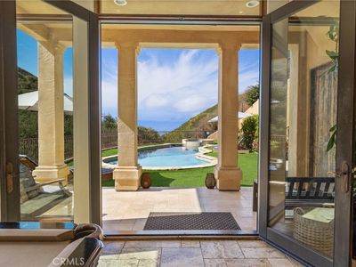 4322 Escondido Dr