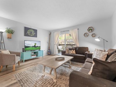 2955 Vineyards Parkway #4