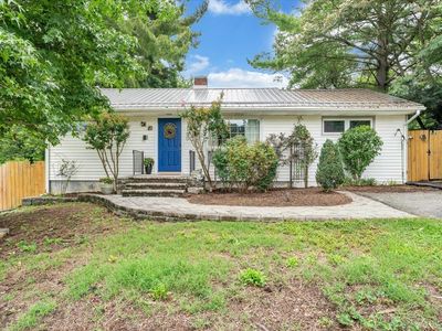 100 Roseland Dr SW