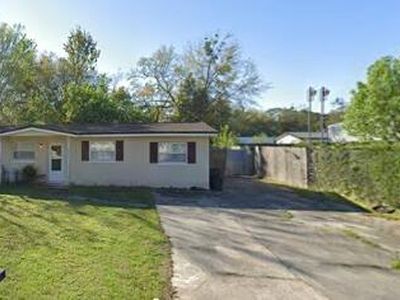 5026 DONCASTER Avenue