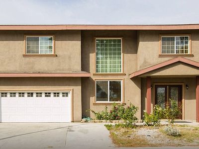 2202 Sierra Leone Ave