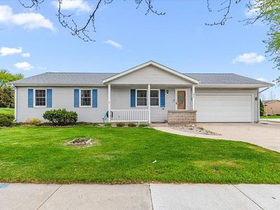 1015 Squire LANE