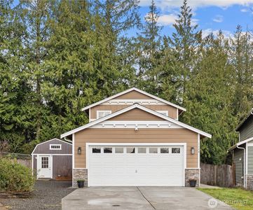 1124 73rd Drive SE