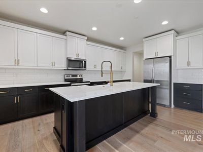2008 W Concha St