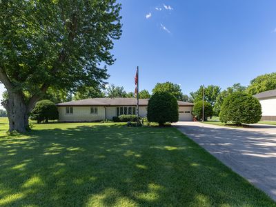 17028 Hubbard Rd