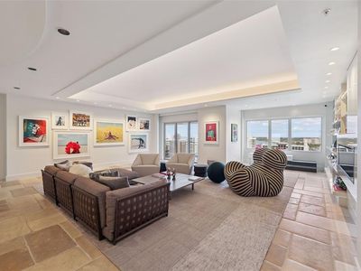 1111 Ritz Carlton Dr APT 1704