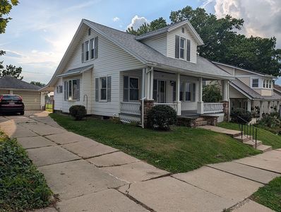 464 Percy St