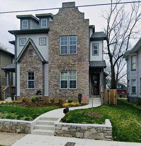 1021A 15th Ave S