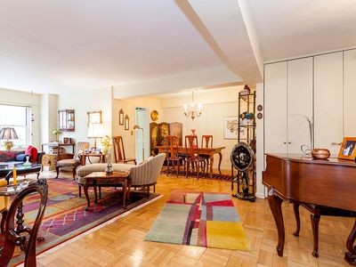 100 W 57th St APT 12H