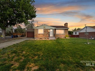 705 Grant Ave