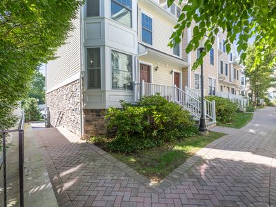 85 Camp Avenue APT 5G