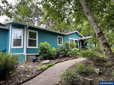 236 SE 130th Dr