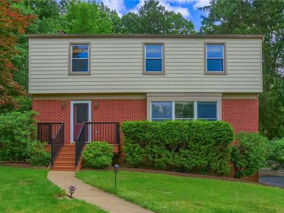 5389 Peach Dr