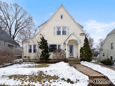 Property at 450 Kenwood St NE, Grand Rapids, MI