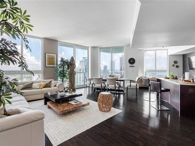 1900 N Bayshore Dr APT 4312