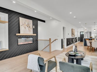 17 College Hill Rd #1