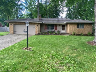 46 Gillian Ln