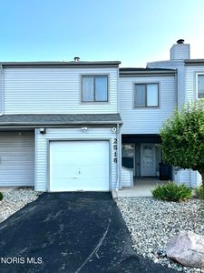 2516 W Village Dr