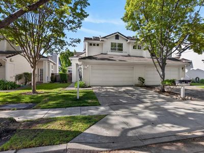 5417 Ridgewood Dr