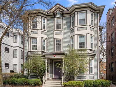 15 Upland Rd APT 3