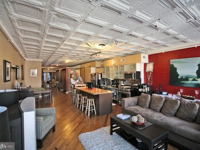 126 Market St APT 3