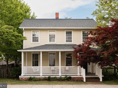 7121 Main St