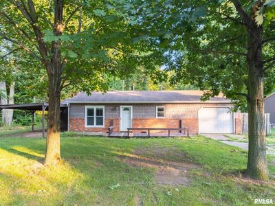 4047 Lakeview Dr