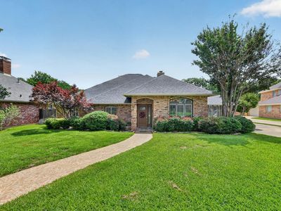 2317 Meandering Way