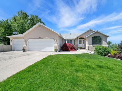 864 S Mountain Side Dr