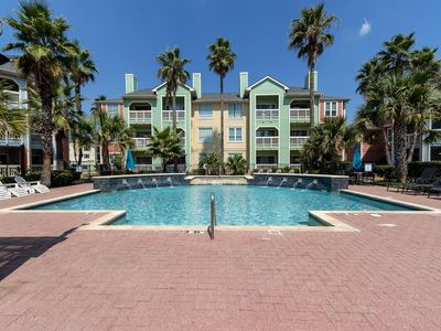 7000 Seawall Blvd APT 833