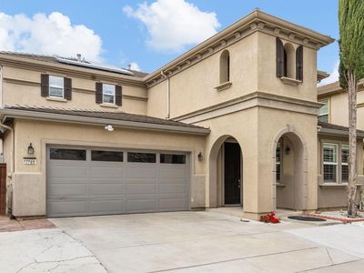 17765 Daffodil Hill St