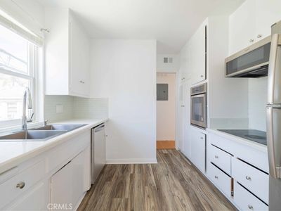 1227 E 1st St APT 2F