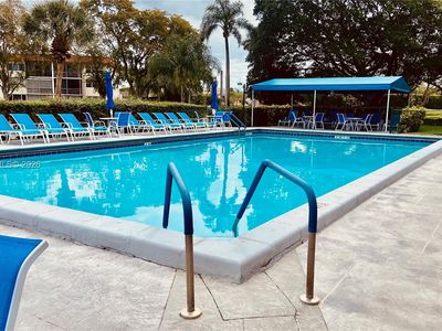 671 S Hollybrook Dr APT 104