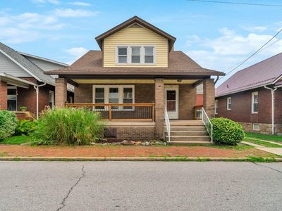 102 9th St