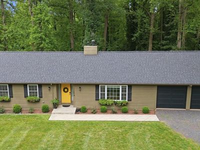17047 Glenmore Ct
