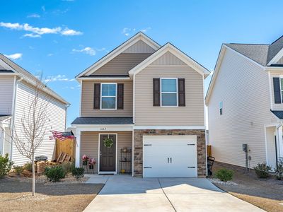 1062 Crescent Moon Loop