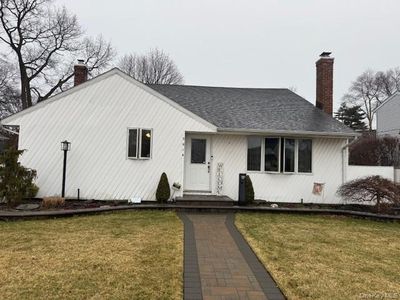 3914 Maplewood Drive