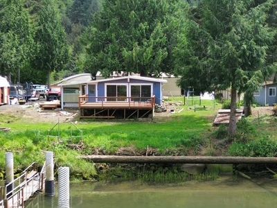 8429 Duncan Island Rd