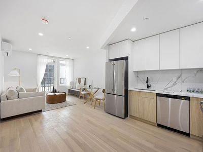 26-01 4th St UNIT 2H