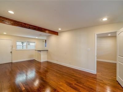 897 N Highland Ave NE APT A4