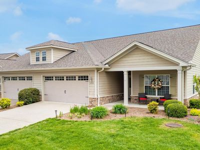 2340 Providence Ln NW