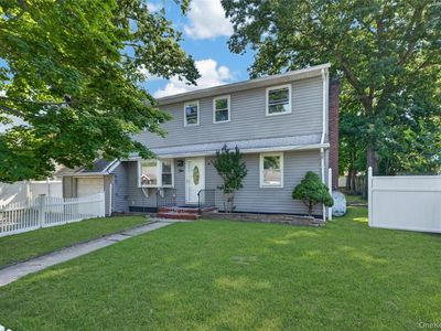 10 Field Place