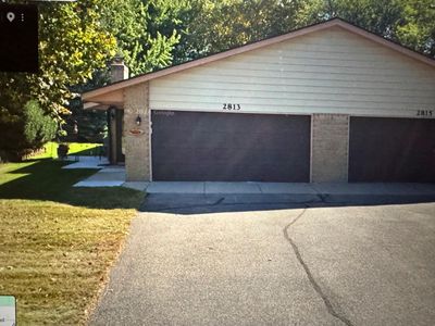2813 Robinwood Way